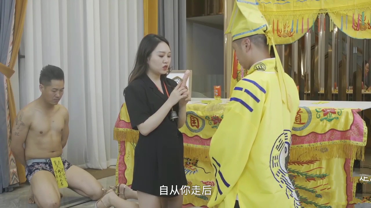 Đang địt vợ thì chồng bị yếu sinh lý, vợ tìm thầy cúng