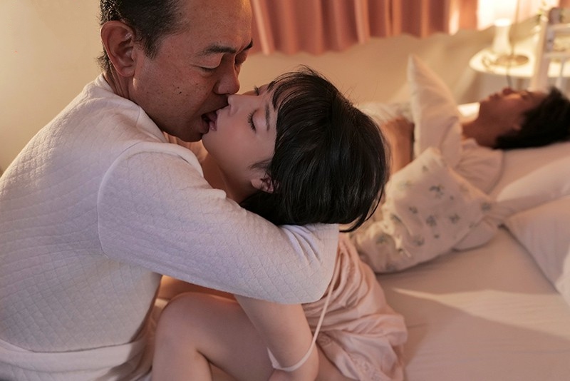 Con dâu say tình bố chồng vì chồng yếu sinh lý