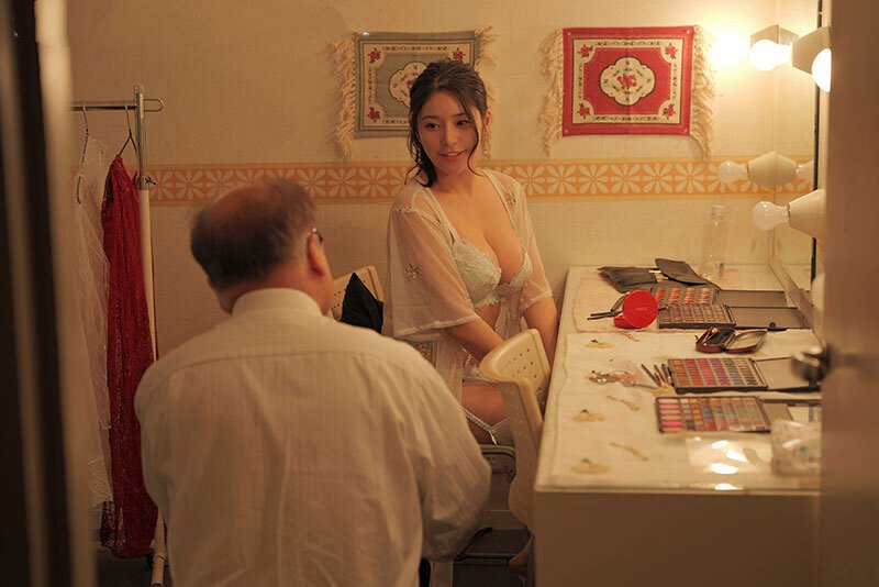Chồng già yếu sinh lý, vợ ngoại tình cùng trai trẻ